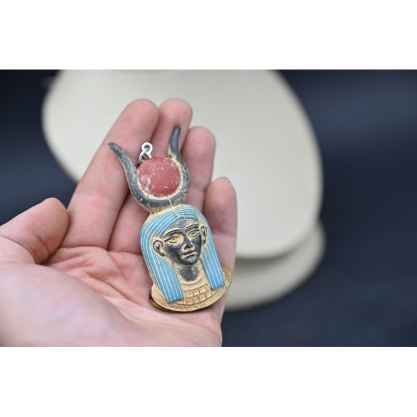 Hathor Amulet, Egyptian Goddess of Love and Protection - صورة إضافية 7