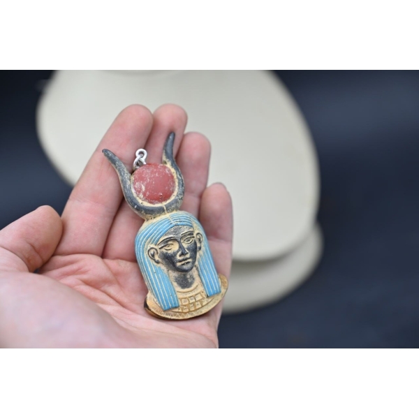 Hathor Amulet, Egyptian Goddess of Love and Protection - صورة إضافية 9
