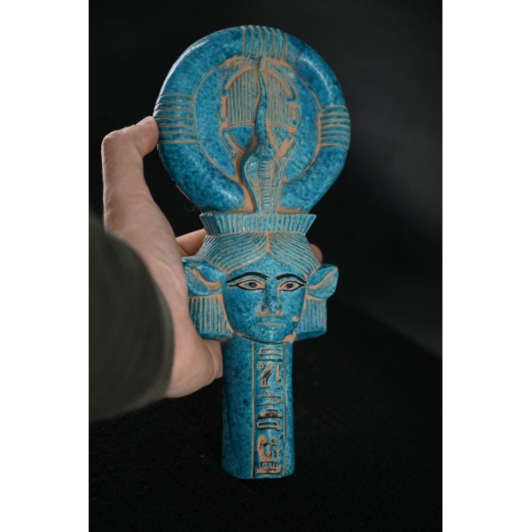 Hathor Mask: Egyptian Goddess Sculpture, Ancient Deities - صورة إضافية 4