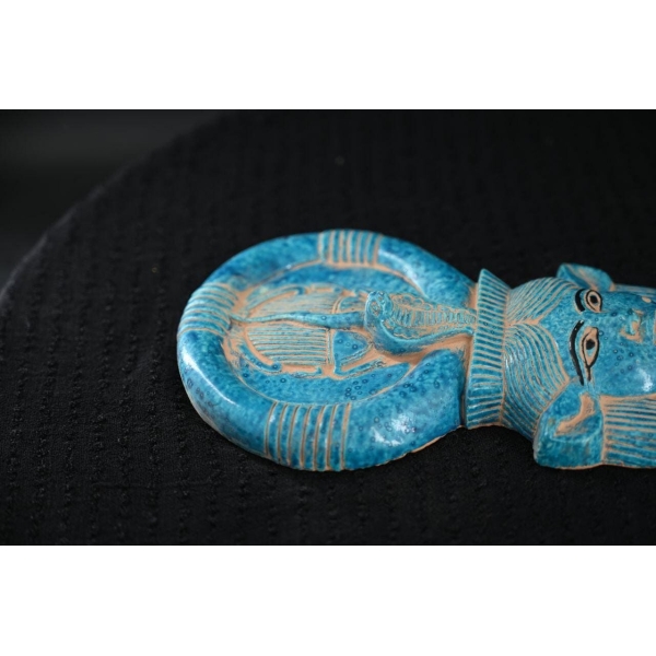 Hathor Mask: Egyptian Goddess Sculpture, Ancient Deities - صورة إضافية 5