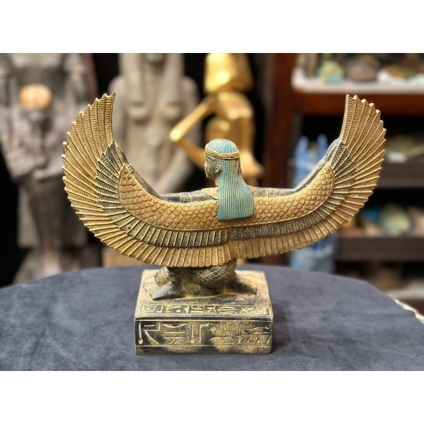 Isis Statue: Egyptian Goddess of Love, Beauty - صورة إضافية 3