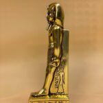 King Tutankhamun Statue: Gold Leaf Egyptian Decor - صورة إضافية 5