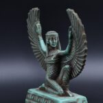 Marvelous Isis Winged Statue - Egyptian Goddess of Love,protection,Magic,Spiritual Energy & She Is The Sacred Mother in Egyptian Mythology - صورة إضافية 5