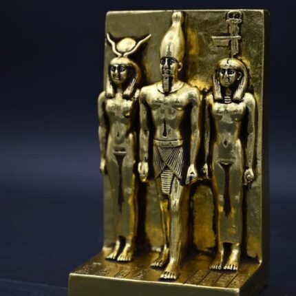 Menkaure Triad Statue – Egyptian Pharaoh, Goddess Hathor, Wife - Gold Leaf Stone - صورة إضافية 2