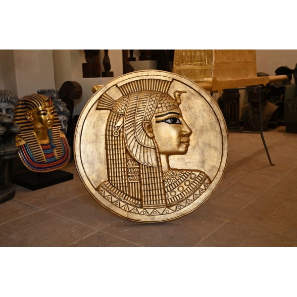 Queen Cleopatra Relief Disc: Egyptian Wall Art - صورة إضافية 4