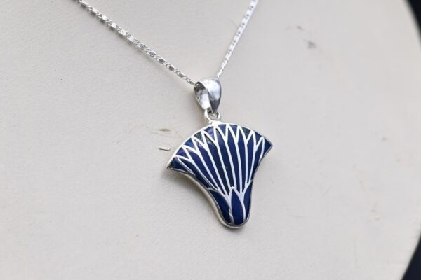 Silver Lotus Amulet - Egyptian Revival Pendant, Made in Egypt - صورة إضافية 2