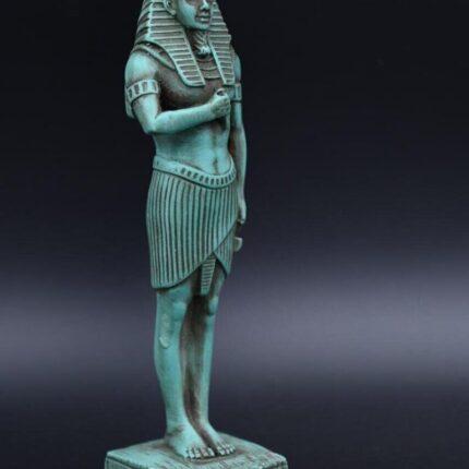 Tutankhamun Statue, Egyptian King Replica, Museum Piece