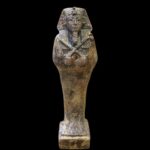 Tutankhamun Statue: Egyptian Pharaoh Decor