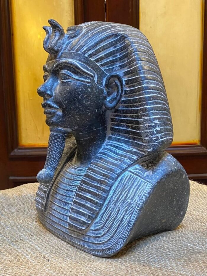 Tutankhamun Statue: Egyptian Pharaoh Stone Decor - صورة إضافية 5