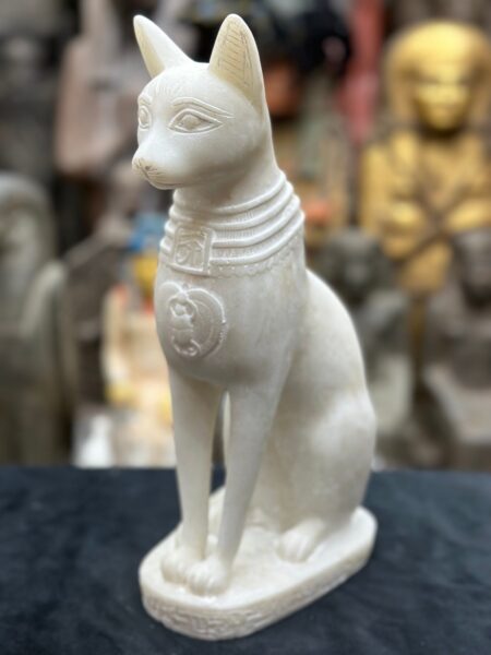 White Stone Bastet Cat Statue, Egyptian Goddess - صورة إضافية 2