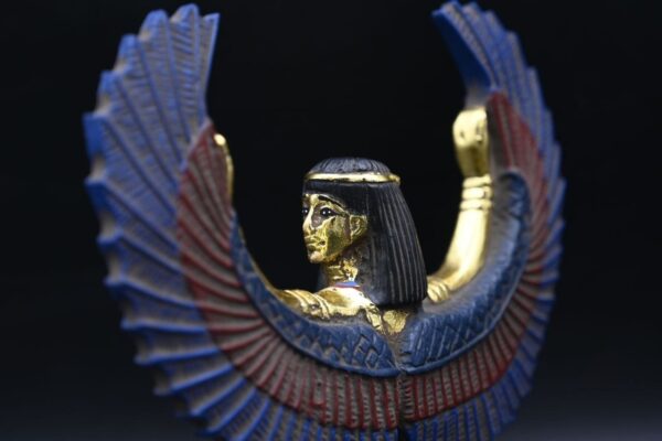 Winged Isis Statue, Egyptian Goddess of Love, Sculpture - صورة إضافية 6